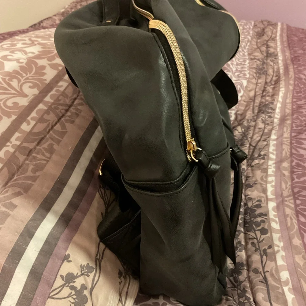 Backpack - Picture 4 of 4